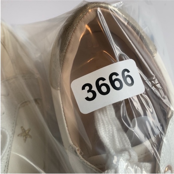 Altar’d State Sneakers White Vegan Leather Embroidered Metallic Gold Stars 7.5 - Picture 6 of 7